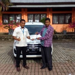 Foto-Penyerahan-Unit-1-Sales-Marketing-Mobil-Dealer-Suzuki-Aceh-Riza